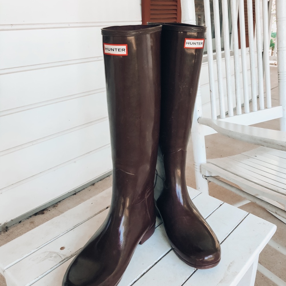 US 8 HUNTER BOOTS